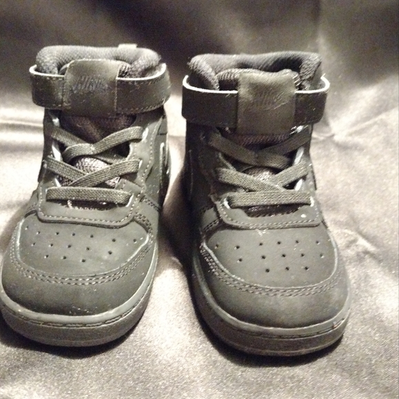 Black Nike Toddlers Size 7C Boys/Girls - Picture 2 of 7